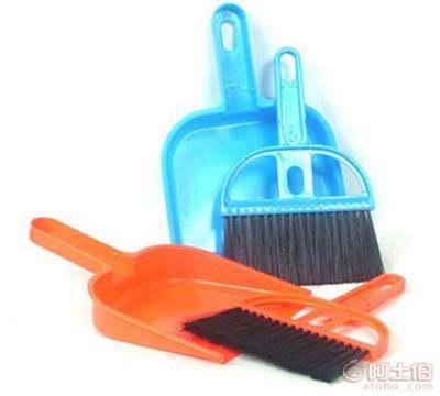 無T6134迷你桌面清潔套裝 高效清掃，守護網絡與信息安全