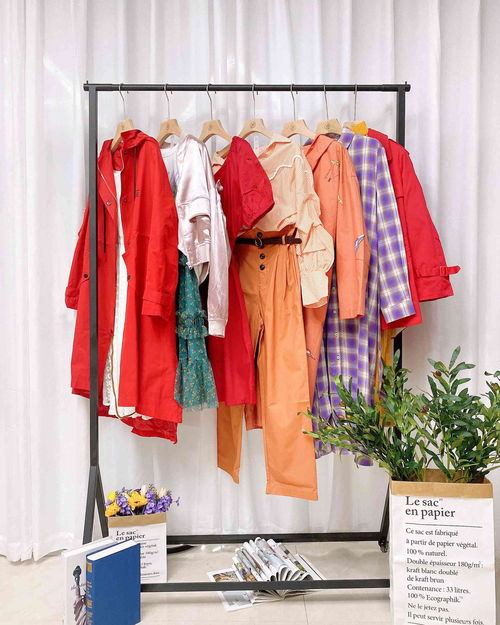 女裝陳列的藝術(shù) 以色彩分析引領(lǐng)21春夏折扣尾貨的視覺營銷